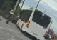 Accident în Dâmbovița: trei persoane rănite după impactul dintre un autobuz și o mașină